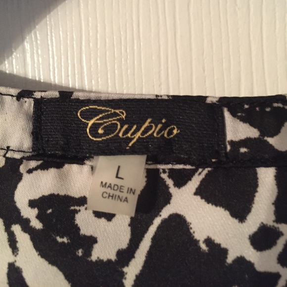 Shirt - Picture 7 of 7